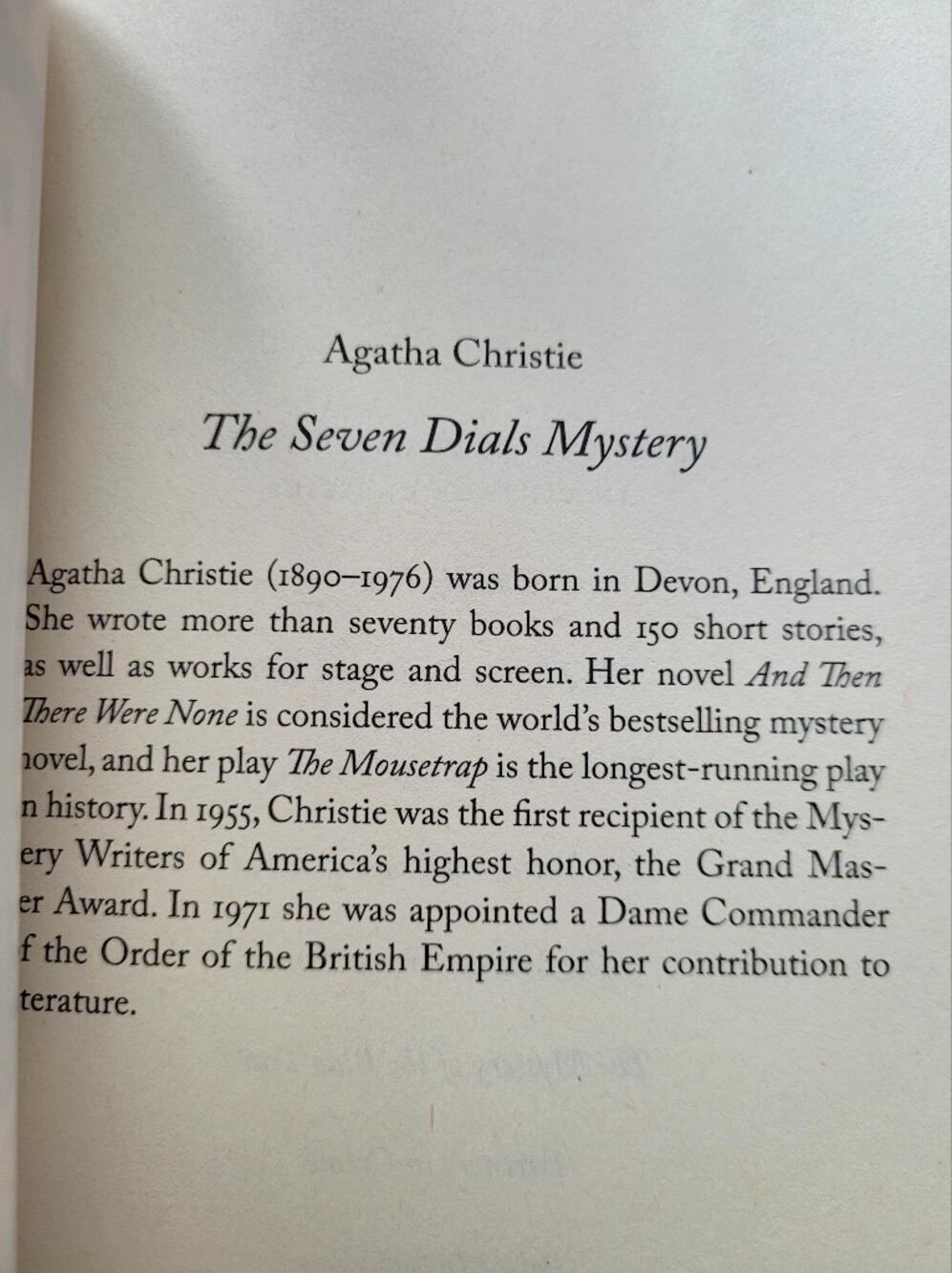 Agatha Christie "The Seven Dials Mystery" - Larger Sized Paperback - Picture 2 of 6